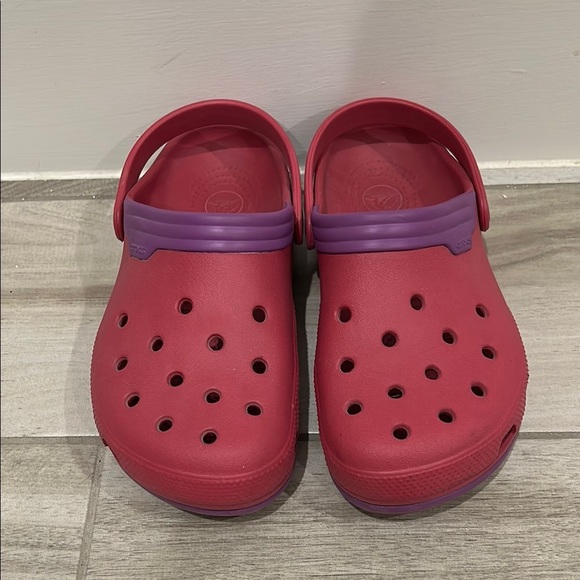 CROCS Purple and Pink Sandals with Perforated Design - Picture 1 of 6